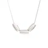 Collar Colgante Cilíndrico Minimalista de Acero de Titanio para Hombres y Mujeres, Cadena para Clavícula Estilo Fresco, Cadena Versátil de Hueso de Serpiente de Lujo Ligero, Estilo de Pareja