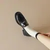 Xinyuda~Macio e Macio! Muito Fácil de Usar! Sapatilhas Redondas Retro Marrom Dourado com Bico Redondo e Salto Médio Sapatos Pequenos de Couro Mocassins Femininos