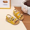 Zapatos de princesa con estampado floral, lindos sandalias nuevas de verano 2026 para niños, zapatos de playa para niñas pequeñas, zapatos suaves antideslizantes