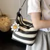 Bolso de Hombro Cruzado de Estilo Coreano de Nicho Bolso Tote Rayado Retro para Viajes Diarios para Mujeres 2025 Nuevo Verano Bolso de Paja Súper Popular