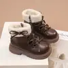 Botas de Cuero Suave con Lazo para Niñas 2026 Otoño/Invierno Nuevo Estilo Botas de Moda Versátiles a Media Pantorrilla Zapatos Peludos Cómodos
