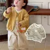 Conjunto de dos piezas para bebé para primavera y otoño, chaqueta cárdigan elegante estilo coreano para niños de un año, conjunto de tres piezas