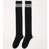 Meias 7/8 para Mulheres, Estilo Primavera e Verão, Meias Longas Estilo JK Japonês, Padrão de Três Listras, Meias 7/8 Estilo Academia, Meias de Algodão Respiráveis e Absorventes