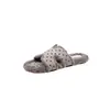 Pantuflas planas de pelo estilo perezoso para mujer 2026 Otoño/Invierno cálidas de una tira par con faldas ropa de exterior versátiles pantuflas de pelo