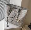Bolsa Transfronteiriça de Textura de Alta Qualidade Bolsa Feminina de Grande Capacidade 2025 Nova Bolsa de Ombro Simples Versátil Classe Deslocamento Bolsa Tote