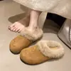 Pantuflas esponjosas de estampado de leopardo de alta gama, nueva colección otoño/invierno 2026, increíblemente elegantes, pantuflas de algodón con suela gruesa, elegantes mules de media pantufla con punta cerrada