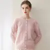 Novo cardigã de malha feminina de cashmere puro liso com 12 pontos para outono e inverno, solto e emagrecedor, gola redonda, casaco simples de manga longa