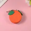 Bolsa para monedas de cuero PU transfronteriza, nueva mini billetera con patrón de lichi y fruta, lindo accesorio de bolsa para auriculares con oreja colgante para mujer