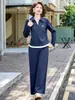 Conjunto de roupas esportivas casuais novo para primavera e outono de 2026 para mulheres de meia-idade, conjunto de duas peças com moletom de outono para mães de meia-idade