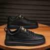 Zapatos de Hombre Primavera Nuevo Estilo Transpirables Impermeables Antideslizantes Tenis de Hombre Modernos Versátiles Zapatos de Piel Negra Casual de Negocios Zapatos Deportivos