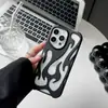 Color Sólido Corte Patrón de Llama Adecuado para Funda de Teléfono Móvil Iphone17Promax Apple 15 Tacto Suave Mate 16 Refrigeración Suave