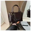 Bolsa Pequena Tendência Popular Transfronteiriça para Mulheres, Versátil Outono e Inverno 2026 Nova Bolsa Transversal Retrô, Bolsa Saco Casual Estilo Coreano