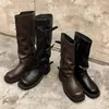 Botas Western Femininas com Fivela Quadrada, Salto Bloco Grosso, Solado Grosso, Bico Redondo, Franzidas, de Cano Médio