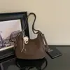 Bolsa de ombro minimalista cor sólida estilo coreano, modelo novo outono 2026, mochila para trabalho e deslocamento, bolsa de ombro
