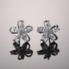 Accesorios Versátiles, Estilo Lujo Ligero Europeo y Americano, Flor de Cinco Pétalos Plateada, Circonita Marquise, Incrustado de Diamantes, Pendientes Exquisitos y Elegantes, Listos para Entrega Inmediata
