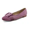 Comercio electrónico transfronterizo estilo comercio exterior Talla grande tamaño super grande Punta cuadrada cruzada Zapatos de vestir de corte bajo talla grande zapatos de mujer