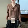 Suéter de Tricô Gola V Liso 100% Lã Outono/Inverno 2026 Manga Longa Feminino Cor Blocada com Fita Suéter Solto de Lã