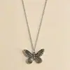 Colar Duplo Borboleta Estilo Americano Retrô Vazado Feminino Ins Hip-Hop Doce Cool Tendência Versátil Pingente de Casal Acessório Simples
