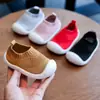 Zapatos de Primavera y Otoño Transfronterizos para Bebés y Niños Pequeños Zapatos de Interior para Bebé de Suela Suave Transpirables Tejido de Malla Zapatos para Hombres y Mujeres Zapatos de Punto