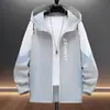 Chaqueta con Capucha para Hombre Adolescente de Verano con Protección Solar, Ropa Exterior de Moda, Corte Holgado, Talla Grande, Chaqueta Ligera y Transpirable con Protección Solar