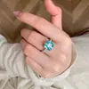 Anillo Mint Mambo de Circonita Cúbica Brillante, Artesanía Vintage, Sensación de Alta Gama, Anillo Elegante y Realzador del Tono de Piel para el Dedo Índice