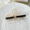 Pinza para el pelo de temperamento simple clip para flequillo biselado clip de pico de pato hueco de alto sentido clip superior tocado al por mayor