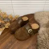 Chinelos Baotou Femininos 2026 Mary Jane com Solado Grosso Outono Versátil Casual Moda Fivela Camurça Novo Estilo