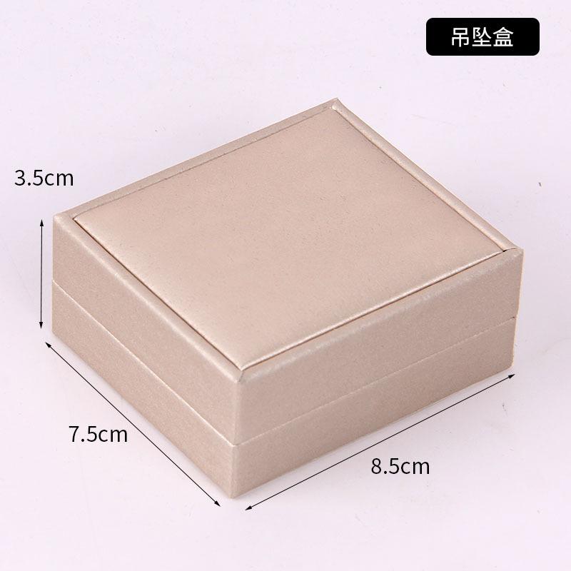 吊坠盒.jpg