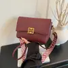 Bolsa pequena retrô de alta qualidade feminina 2026 nova de verão versátil bolsa de ombro único bolsa transversal bolsa quadrada pequena de comércio exterior transfronteiriço