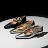 6282-6K92 Estilo Europeu e Americano Retro Salto Baixo Plataforma Sapatos Femininos Boca Rasa Bico Fino Metal Decorativo Sapatos de Uma Sola Femininos
