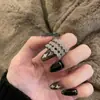 Anillo de Zirconia Súper Brillante Ancho de Tres Capas Pavimentado para Mujer Nuevo Estilo Diseño de Nicho Lujo Ligero Versátil Abierto Ajustable Anillo de Dedo para Mujer