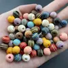 Multicolor Transfronterizo Color Mixto alrededor de 10 mm Madera de Loto Tallada Redondas de Madera Cuentas para Pulsera DIY Decorativas con Agujero Pasante Cuentas Sueltas