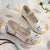 [Gelo] 2024 Novos sapatos de pano estilo chinês cheongsam sapatos elegantes de camada única sapatos bordados retro do Velho Pequim sapatos para trajes antigos