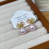 Aretes de letra Perla Rosa retro estilo francés nicho de diseño aretes versátiles celebridad de internet aretes de alta gama para mujer