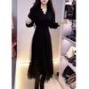 66908 Da Ai Mei Yuan 2025 Vestido Novo de Primavera Cedo Decote V Patchwork Preto Moda Slim Longo Vestido Feminino
