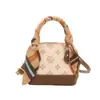 2026 Nova Mini Bolsa Retro Estampada para Crianças com Decoração de Lenço de Seda, Bolsa Transversal para Meninas, Pequena Bolsa de Viagem para Bebê