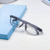 El nuevo marco de gafas ovaladas para estudiantes infantiles se puede equiparar con el número de almohadillas nasales suaves de silicona de tres puntos gafas ópticas Danyang