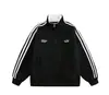 Sudadera de Forro Polar a Rayas Estilo Americano con Media Cremallera para Hombre, Nueva de Otoño e Invierno, Corte Holgado con Bordado de Letras, Chaqueta Versátil Deportiva con Cuello Alto