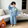 Venta al por mayor de conjuntos de moda y con estilo para otoño/invierno con forro polar para niños, que incluyen sudaderas con capucha y pantalones de chándal, en un diseño de dos piezas de corte holgado