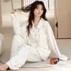 Pijama nuevo de algodón puro para mujer, diseño simple de rayas de dibujos animados y lunares, cárdigan con solapa, se puede usar afuera, conjunto de manga larga para casa