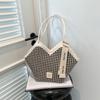 Bolso Elegante de Alta Gama para Mujer 2025 Verano Nueva Moda de Gran Capacidad Nicho Moda Bolso de Hombro Axilar Bolso Tote