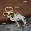 Llavero creativo de camello del desierto lindo y colorido con incrustaciones de diamantes y goteo de aceite, colgante de animal para coche, llavero, accesorio metálico