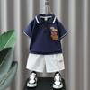 5304 Roupa de Verão para Meninos 2026 Nova Estilosa Bebê Verão Tendência Camisa Polo Manga Curta Moda de Verão Infantil