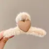 Presilha de cabelo de pelúcia de alta qualidade para outono e inverno para mulheres, versátil e fofa, presilha de tubarão para a parte de trás da cabeça, novo estilo coreano 2026, presilha de garra