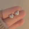 Brincos de Pérola Redonda com Pino de Prata S925 Studs Elegantes Retrô Franceses Brilho Leve Design Personalizado de Nicho Brincos