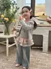 Chaqueta para Niña Estilo Nuevo con Estampado de Dibujos Animados y Tirantes Conjunto de Dos Piezas -615157