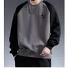 Sudadera Estampada Otoño e Invierno para Hombre 2025 Primavera y Otoño Nuevo Estilo Coreano Cuello Redondo Holgada Tendencia Estilo Hong Kong Sin Capucha