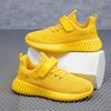 Sapatos Infantis 2026 Todas as Estações Fly-Knit Respirável Tênis Esportivo Infantil, Tênis de Corrida em Malha para Crianças Maiores, Sapatos Infantis para Exportação