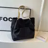 Bolsa de Cor Sólida Grande Capacidade Feminina Outono 2024 Nova Moda Bolsa Tote Simples Bolsa de Ombro Versátil Bolsa para Trabalho e Escola