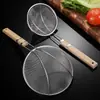 Colador de Malla Grande de Acero Inoxidable con Fugas Cuchara Filtro para Freír Pescado Fideos Mango de Madera Alargamiento Cocina Restaurante Chef Comercial